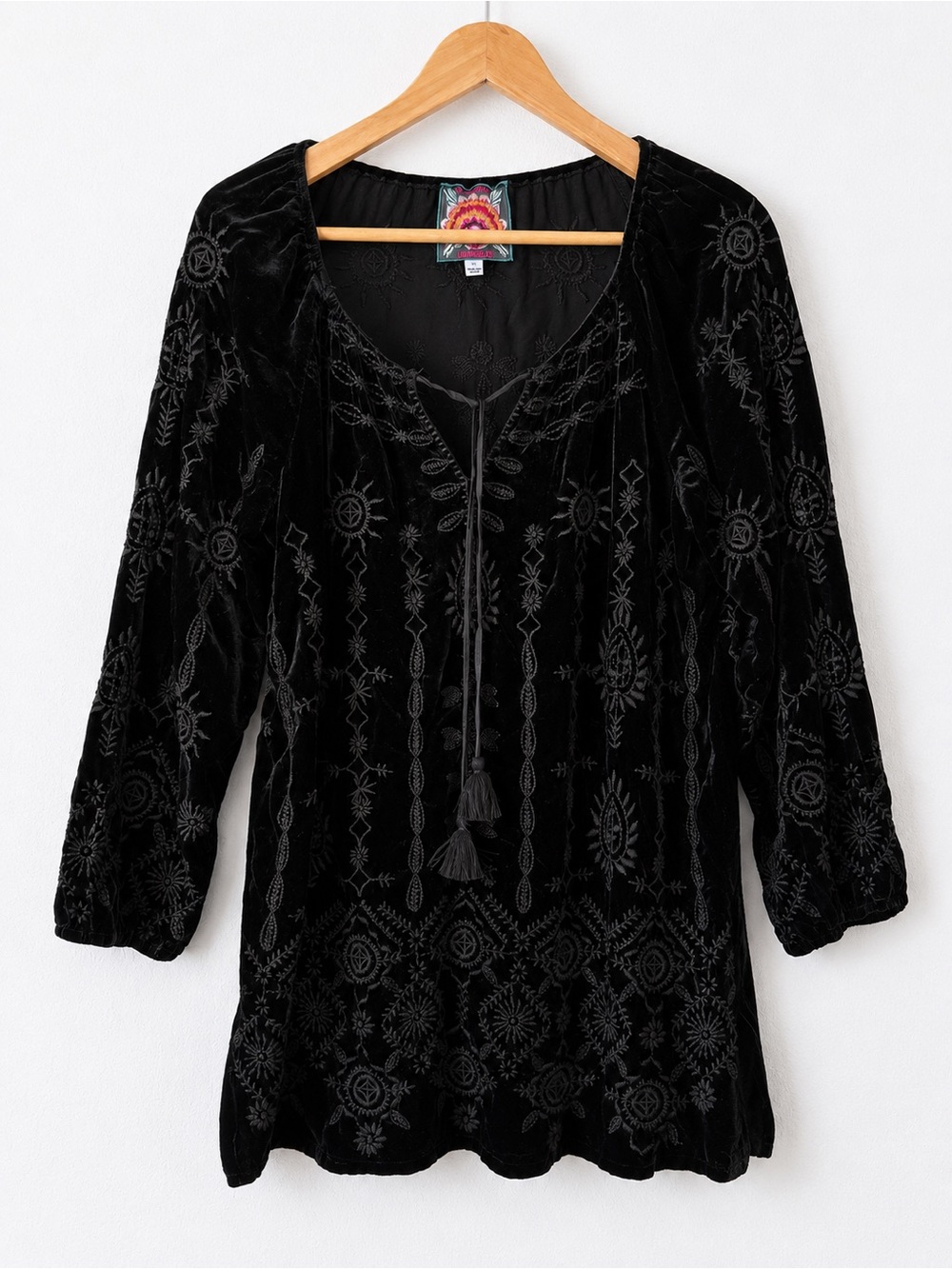Johnny Was Women’s Small Black Velvet Embroidered Tunic Top Boho Silk Blend